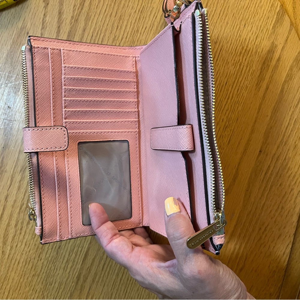 Michael Kors pink wristlet with gold hardware - Picture 3 of 6